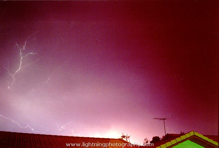 Lightning Image 1990122316
