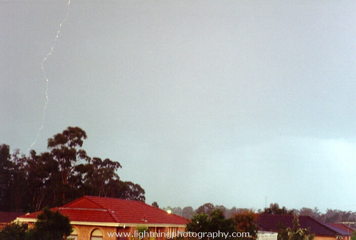 Lightning Image 1993082501