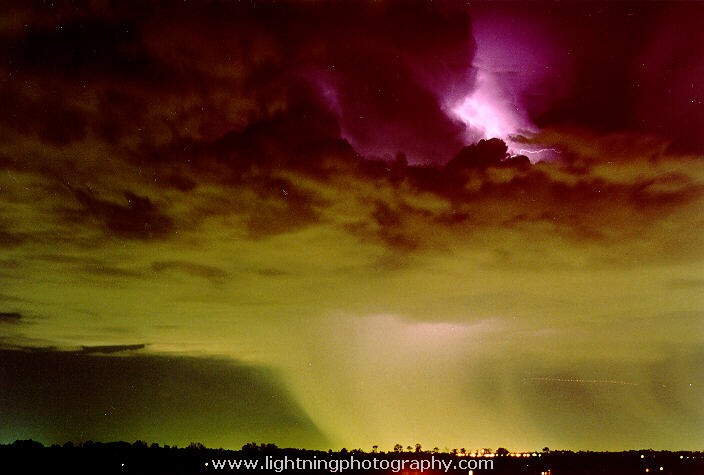 Lightning Image 1994112704