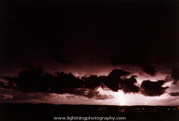 Lightning Image 1996123002