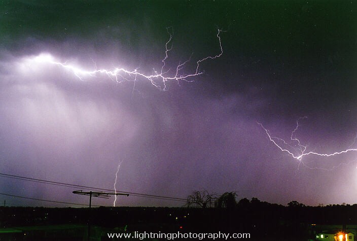 Lightning Image 1997042406