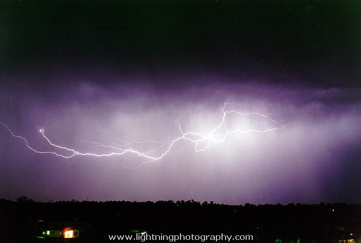 Lightning Image 1997042408