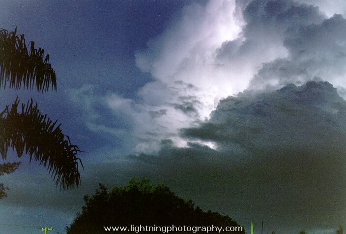 Lightning Image 1997122415