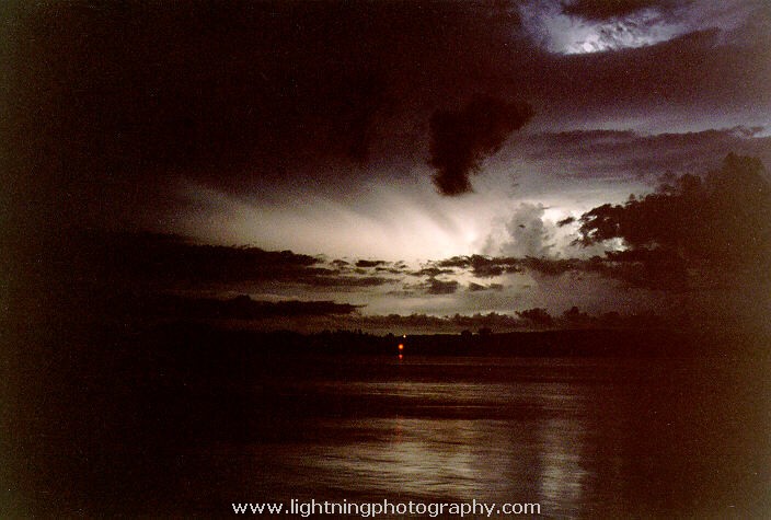 Lightning Image 1997122616