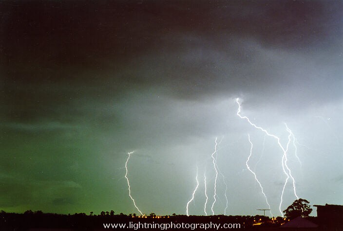 Lightning Image 1998020432