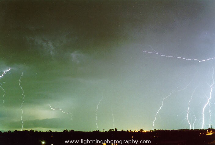 Lightning Image 1998020436