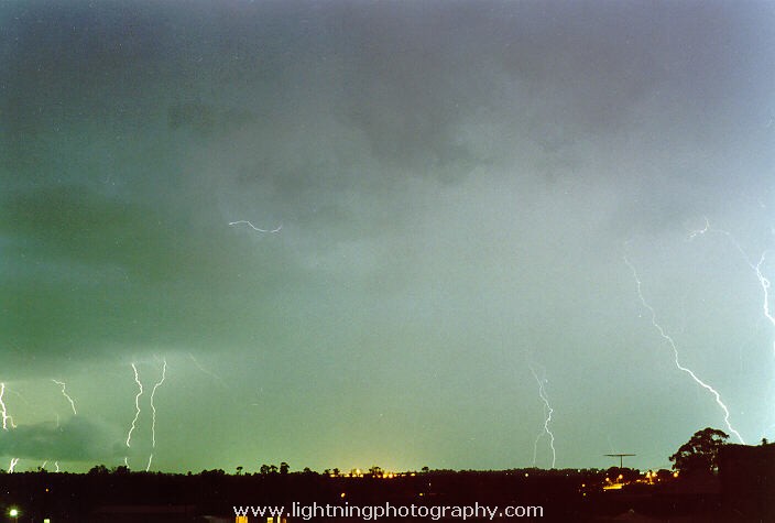 Lightning Image 1998020437