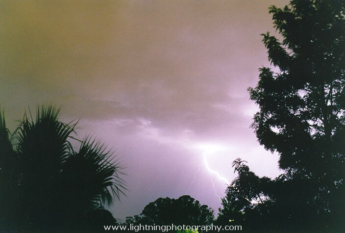 Lightning Image 1998021536