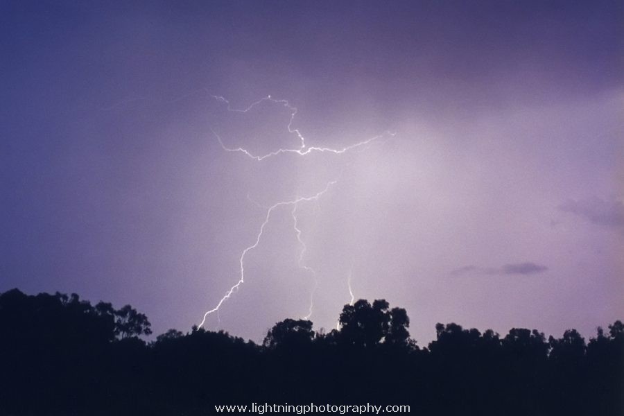 Lightning Image 1999013034