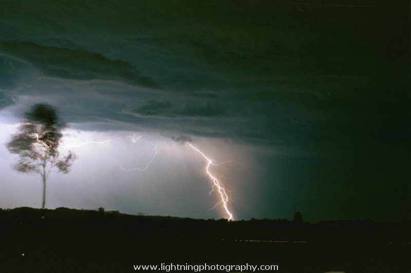 Lightning Image 2003010827