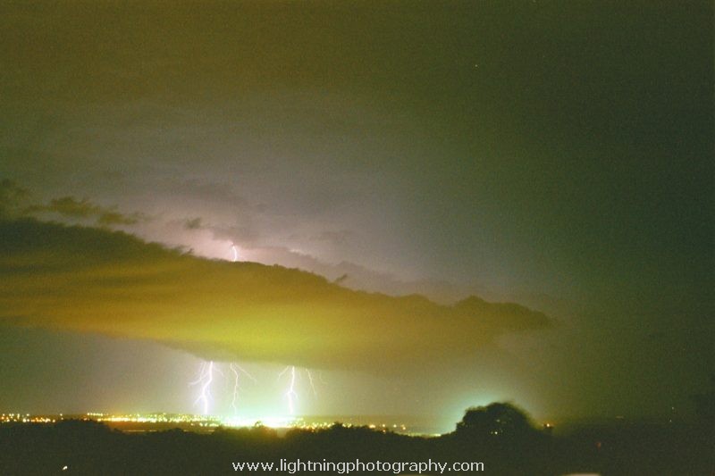 Lightning Image 2003010829