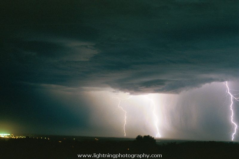 Lightning Image 2003010861