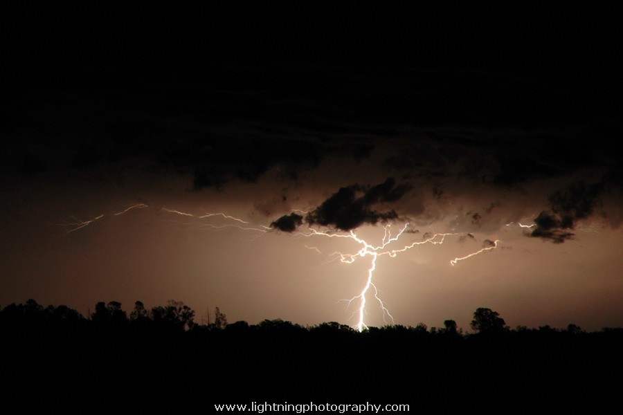 Lightning Image 2004120752