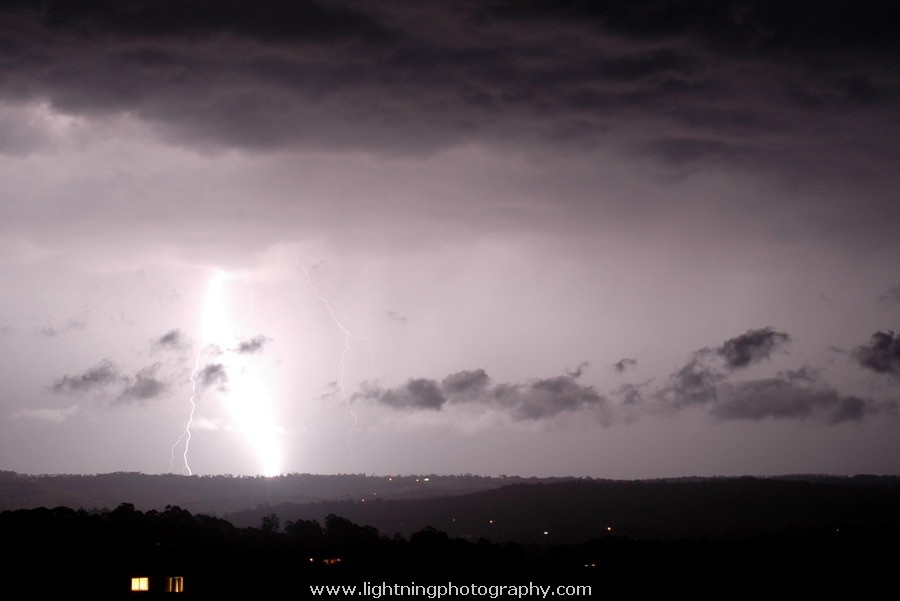 Lightning Image 2006010346