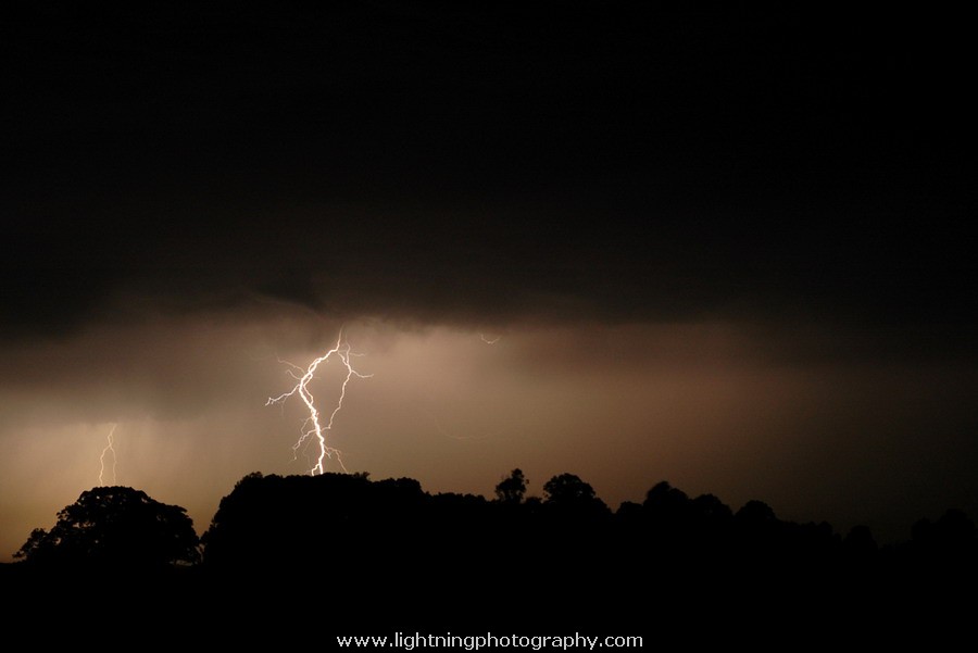 Lightning Image 2006111359