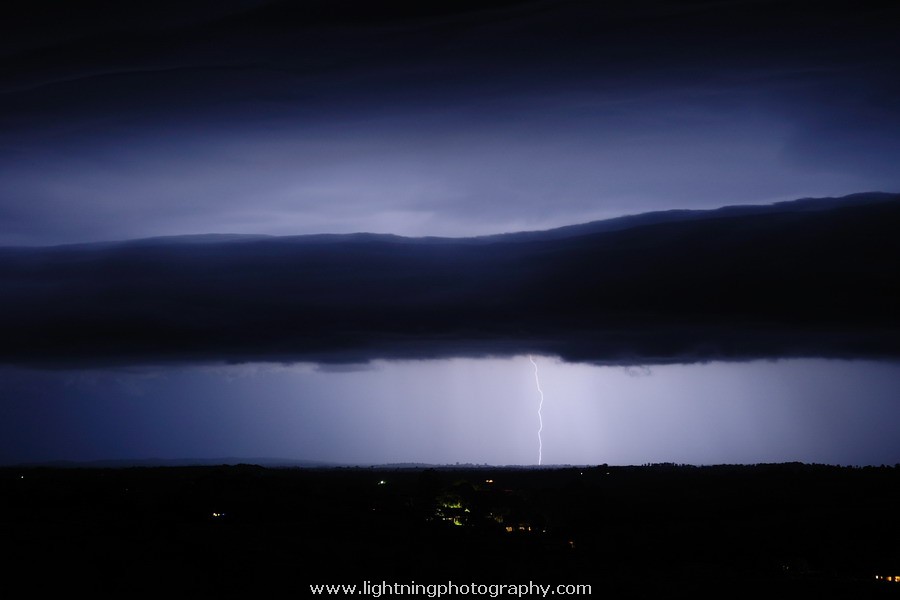 Lightning Image 2011022718