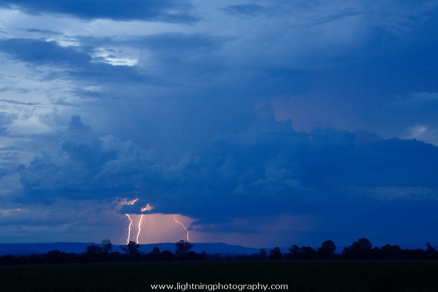 Lightning Image 2012022052