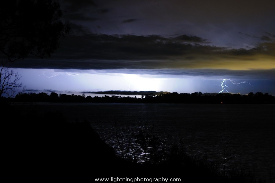 Lightning Image 2012091819