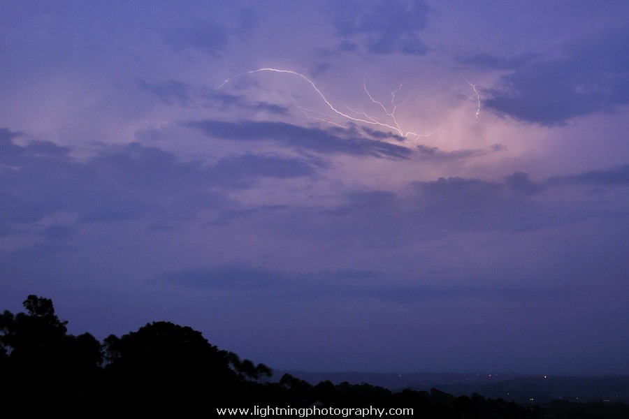 Lightning Image 2012121819